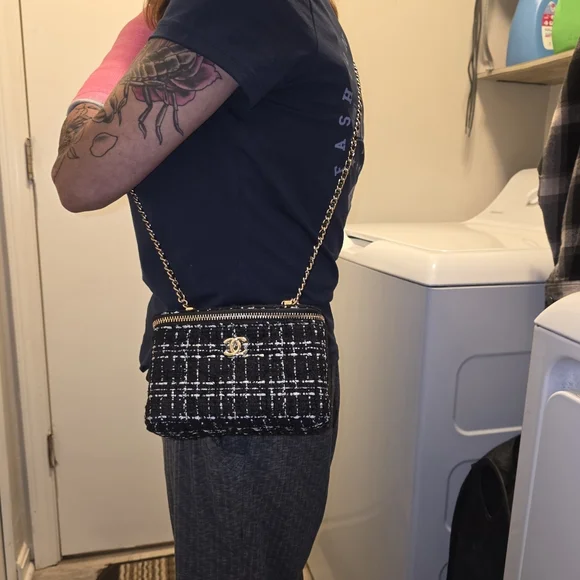 Chanel Black Tweed Crossbody Bag. New In The Box. - Picture 14 of 14